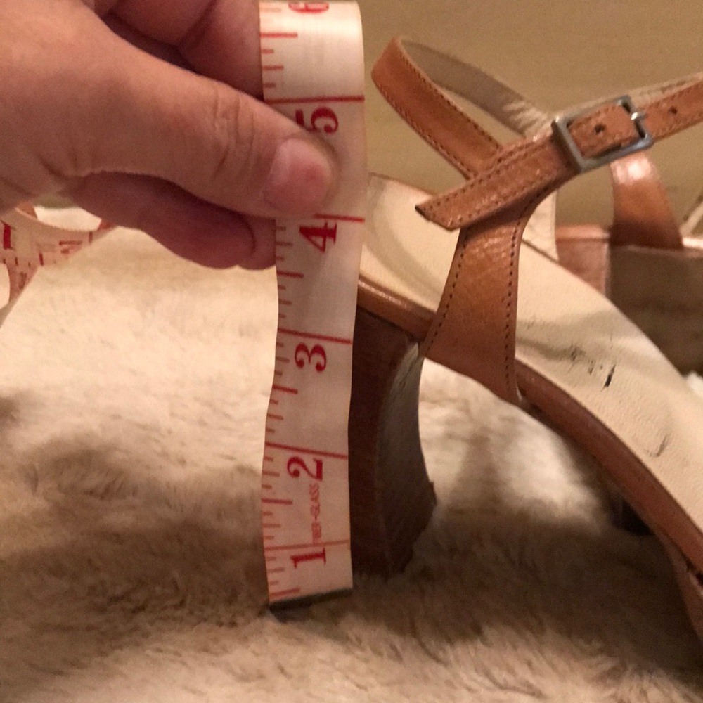 Shoes - Picture 4 of 5